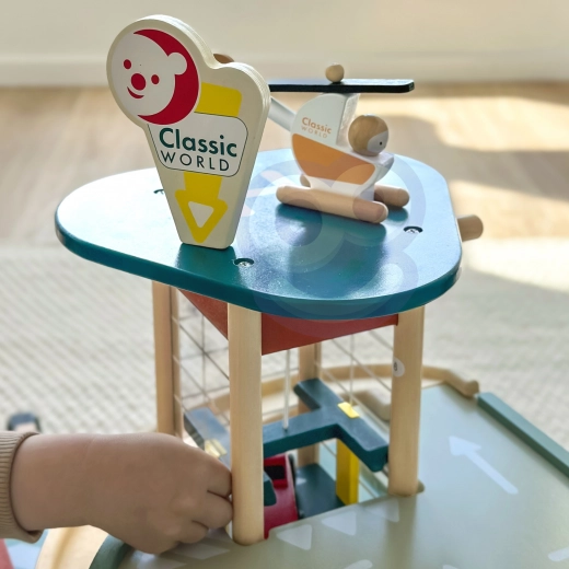 Heli aikštelė ir sraigtasparnis ant stogo