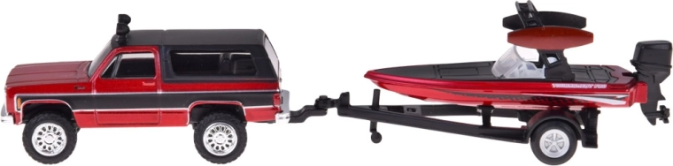 Realistic towing and detachable trailer