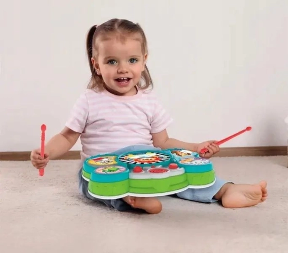 Play with sticks or hands