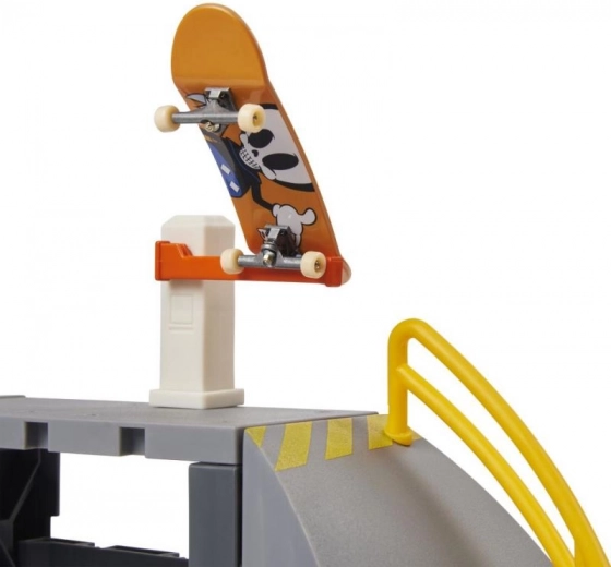 Išskirtinė BLIND pirštų riedlentė pakuotėje