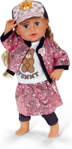 Pilnas aprangos derinys kūrybingam žaidimui