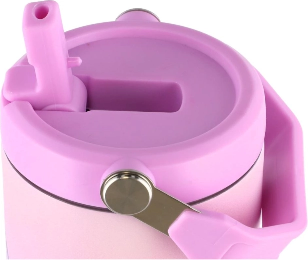 Foldable handle for easy carrying