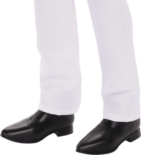 Išsamiai sukurti batai