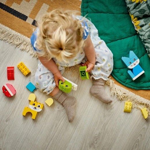 Didelės detalės mažoms rankytėms