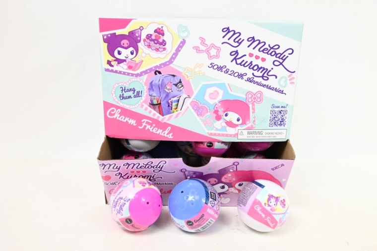 Hello Kitty siurprizo kamuoliukas 65 mm – Kuromi ir My Melody