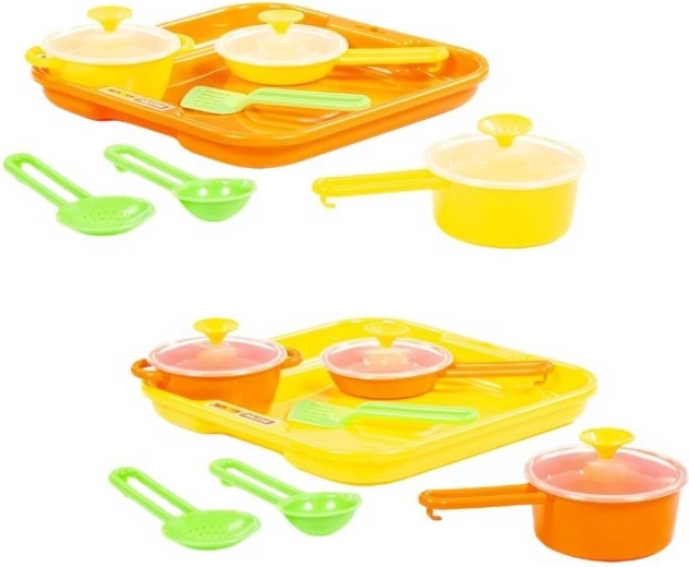 Serving tray with kids’ dishes