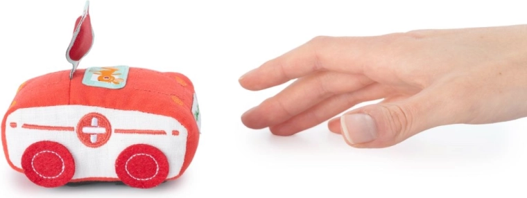 Lilliputiens pull-back plush ambulance with Alice the fox