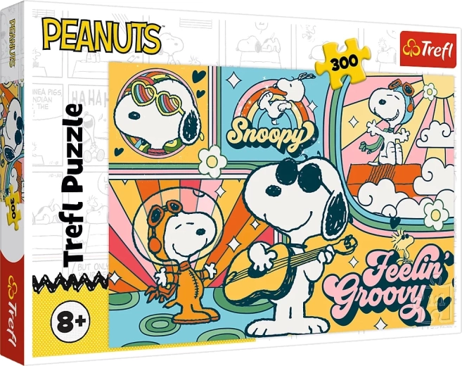 Dėlionė „Linksmasis PEANUTS pasaulis“ – 300 detalių