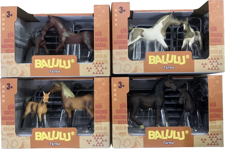 BALULU Horse Playset with Mare, Foal and Enclosure, 4 Variants - 1 Piece