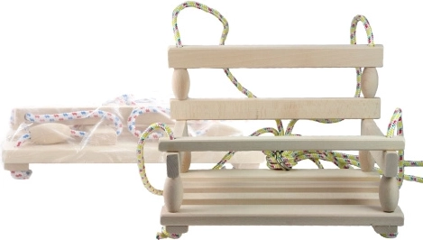 Medinė sūpynė – natūrali