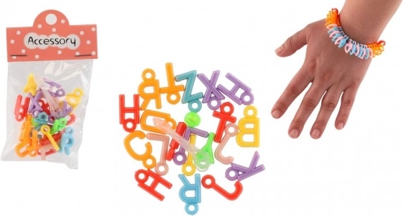 Plastiniai karoliukai širdelės ir raidės su virvele