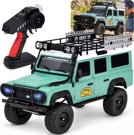 Nuotoliniu būdu valdomas visureigis „Land Rover Defender 110“ 4WD