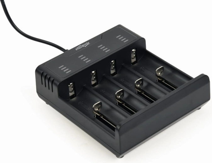 USB įkroviklis Ni‑MH ir Li‑ion akumuliatoriams, juodas