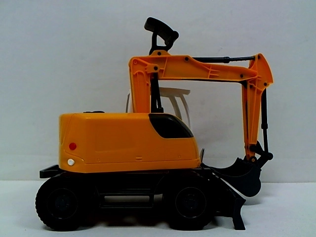 LENA TRUXX² Children's Combine Harvester with Rubberized Wheels