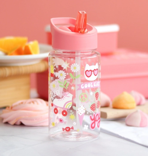 Easy drinking thanks to the straw