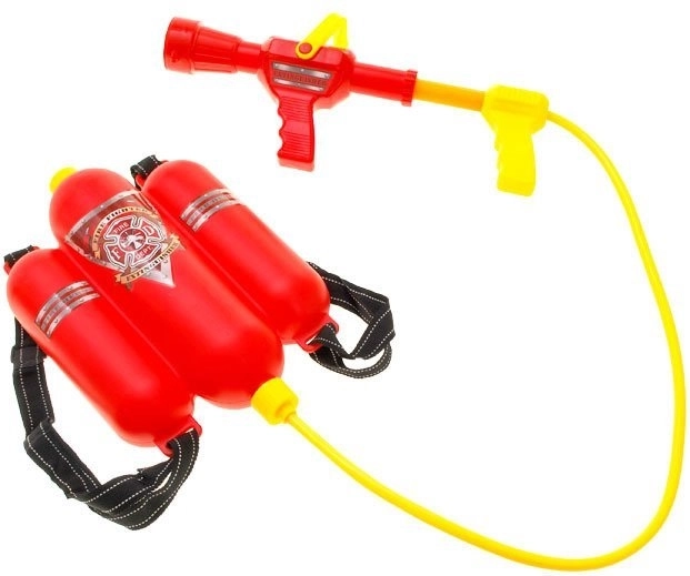 Water backpack for real “extinguishing”