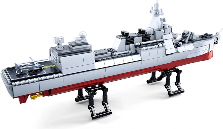 Realistic 1:450 scale model