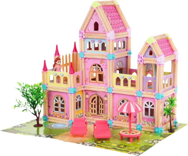 Detalus ir spalvingas atlikimas