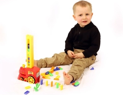 Spalvingas rinkinys kūrybiškam žaidimui