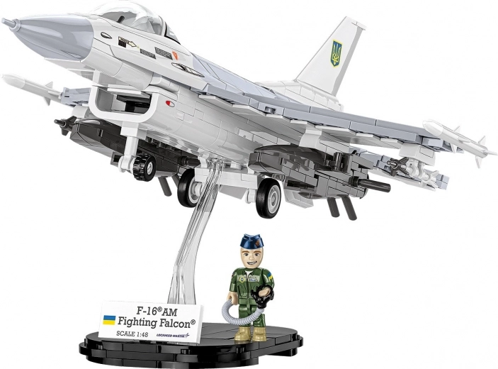 Licencijuotas modelis masteliu 1:48 su stoveliu