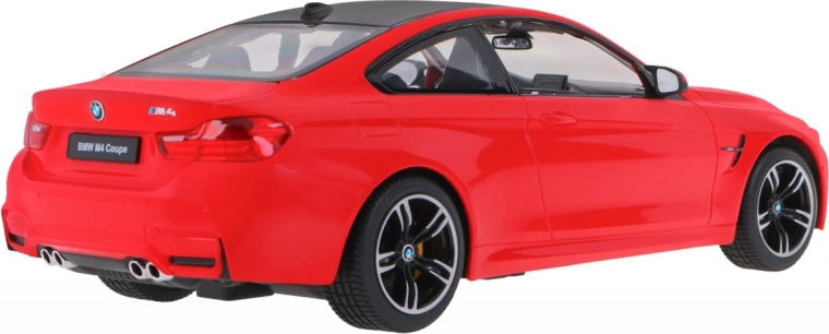 Realistiškas BMW M4 atkūrimas