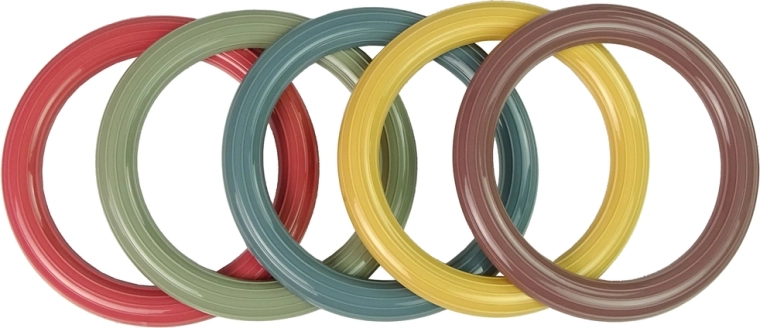 Spalvoti žiedai ir patvari konstrukcija