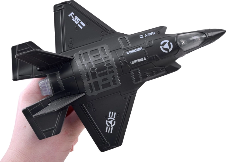 Autentiški šviesos ir garso efektai