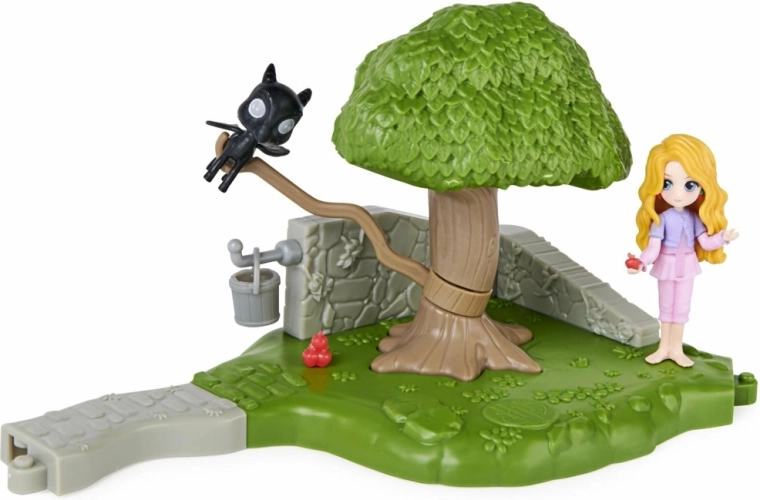 Interactive Tree with Thestral