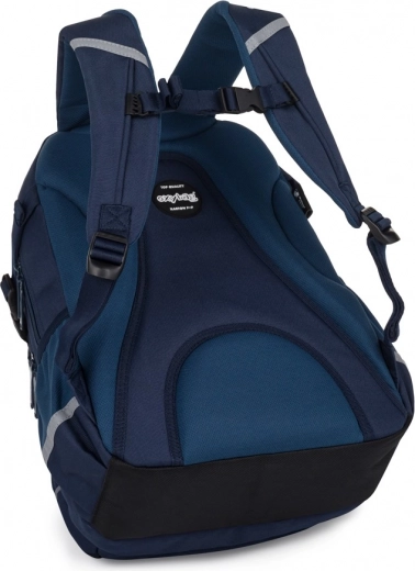 Anatomically shaped back and comfortable straps