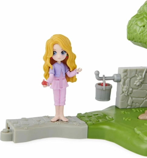 Magical Figure of Luna Lovegood