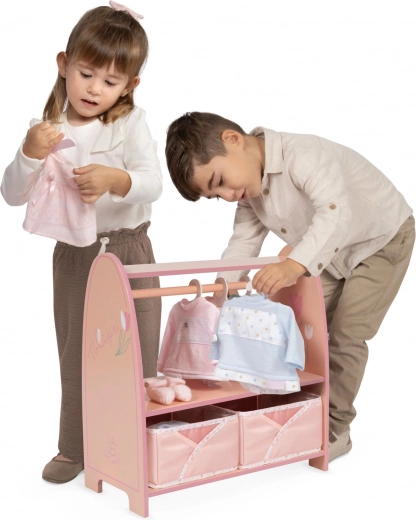 Patvarios medžiagos ir žaismingas dizainas