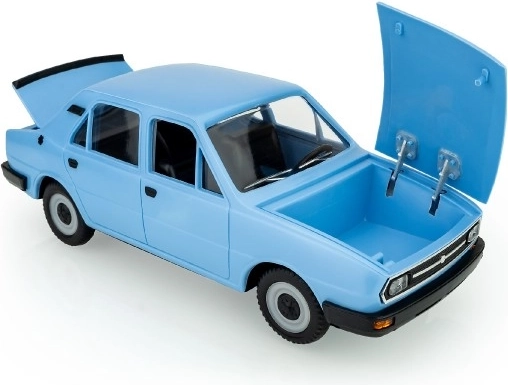 Atsidaromas bagažinės dangtis ir variklio kapotas