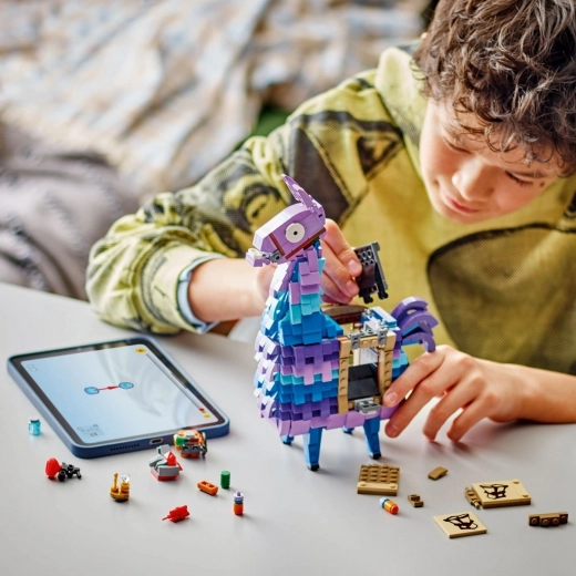 Interaktyvus konstravimas su LEGO Builder programėle