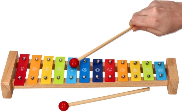 Kokybiškas medžio ir metalo derinys