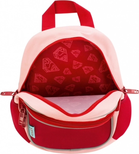 Erdvi pagrindinė kamera ir aiškus vidus