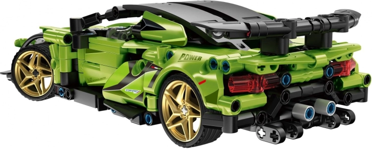 Realistiškas sportinis dizainas iš 429 detalių