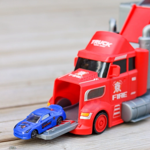 Automobilių transporteris su laikymo vieta