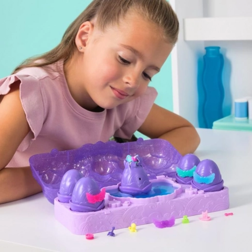Neoninis perėjimas, keičiantis vandens spalvą