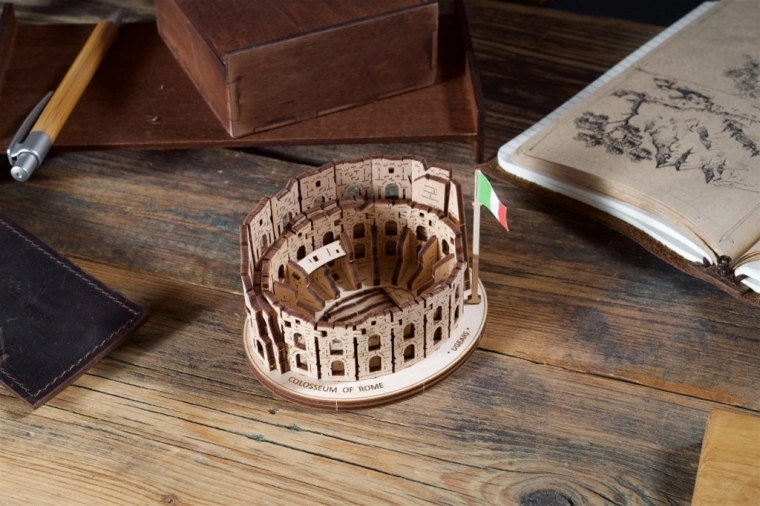 Kompaktiškas dizainas ekspozicijai