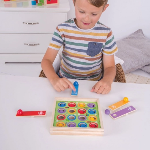 Žaidimas 2–4 žaidėjams