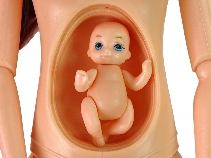 Nuimamas pilvukas dėl realizmo