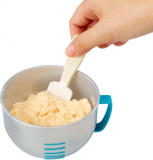 Matavimo puodelis su žymomis ir mentelė tiksliam maišymui