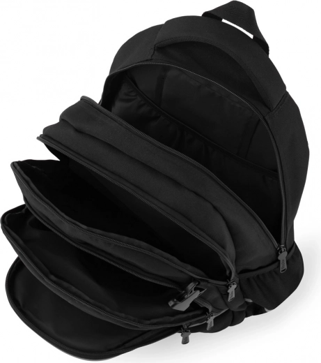 Trys skyriai ir patogi organizacija