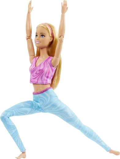 Athleisure outfit inspired by tie-dye