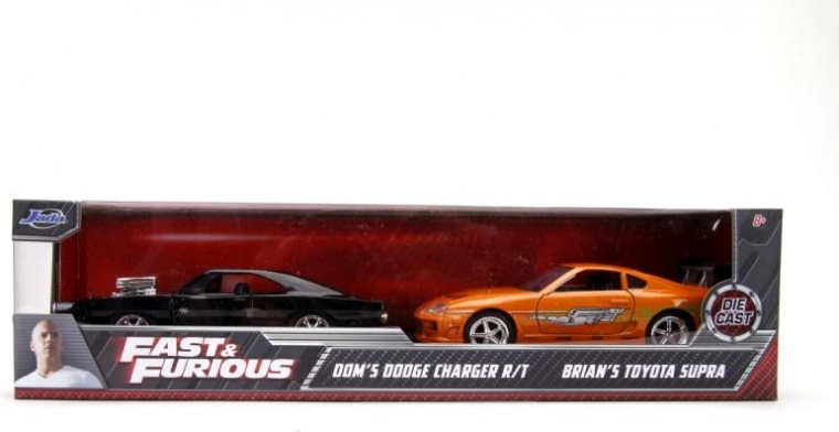 Dvi kino ikonos vienoje pakuotėje