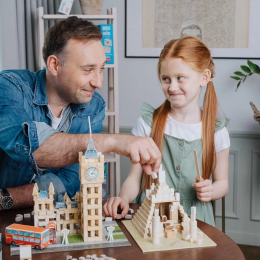 Reusable construction sets