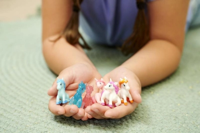 Staigmena viduje: surinkite 6 vienaragius