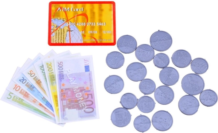 Grynųjų stalčius, kortelė ir euro monetos