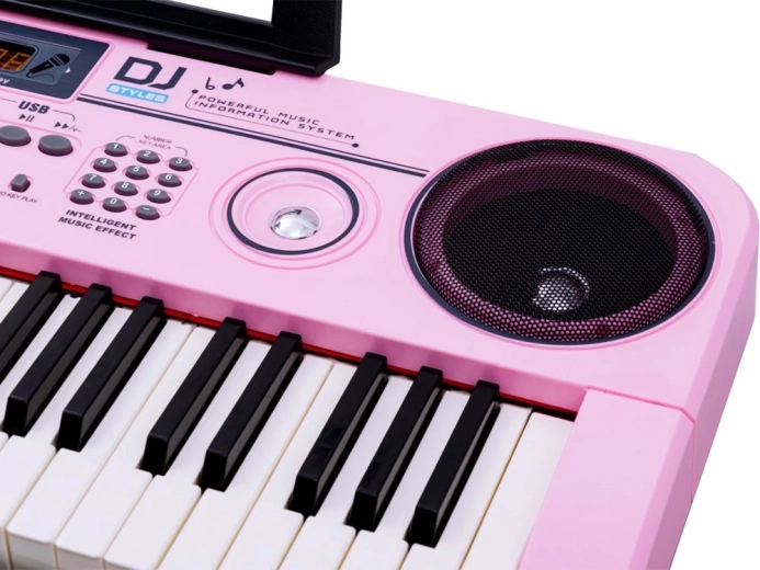 MP3 foninių takelių atkūrimas per USB
