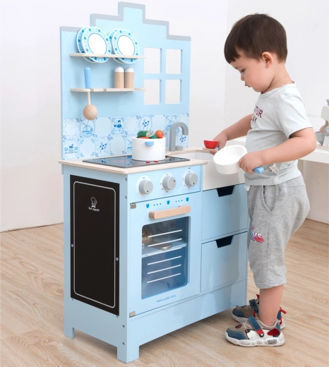 Complete kitchen center for creative play